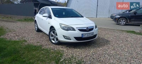 Opel Astra 2010