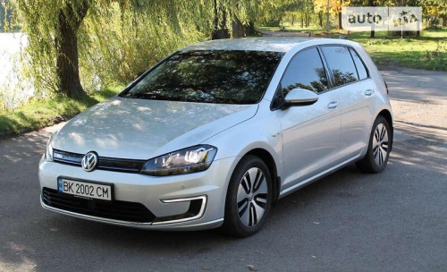 Volkswagen e-Golf 2015