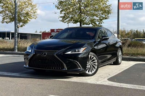 Lexus ES 2021