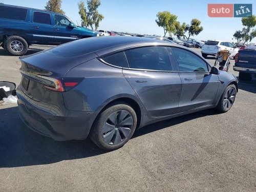 Tesla Model 3 2024