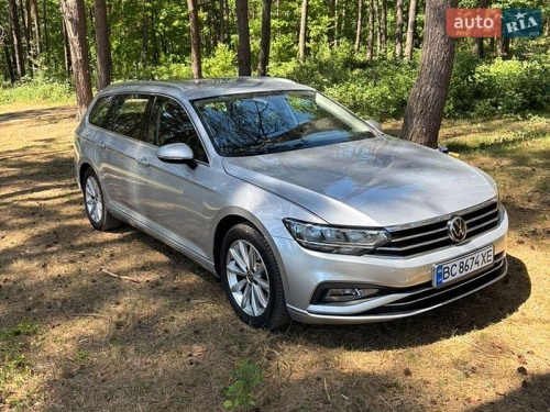 Volkswagen Passat 2021