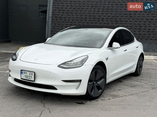 Tesla Model 3 2018