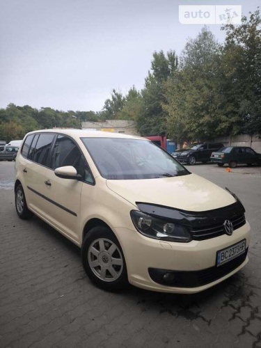 Volkswagen Touran 2011