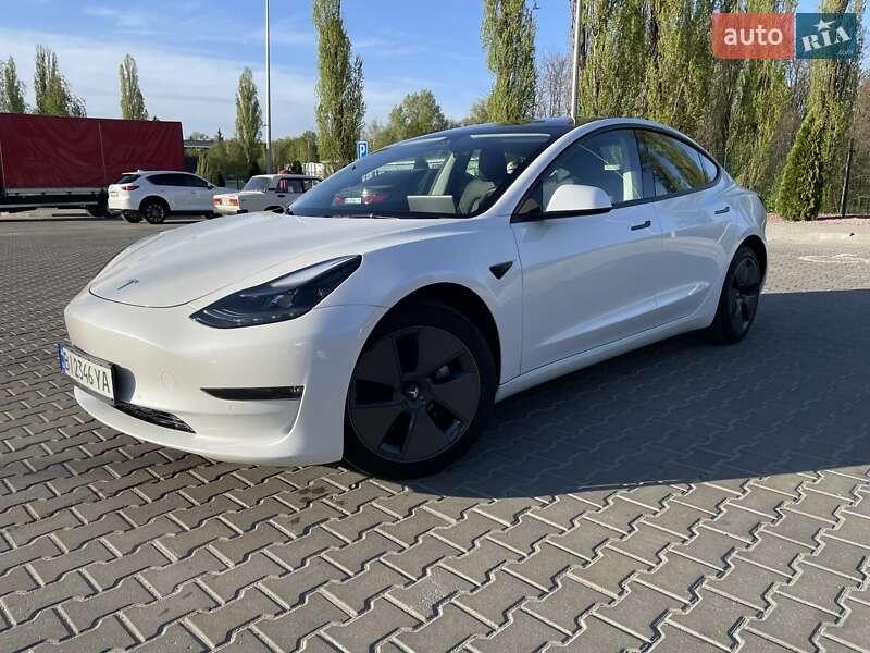 Tesla Model 3 2021