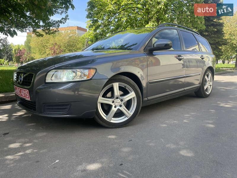 Volvo V50 2011