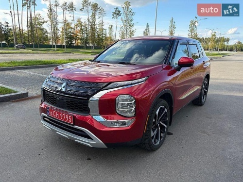 Mitsubishi Outlander 2023