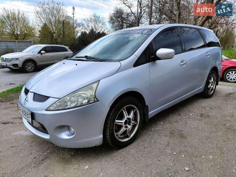 Mitsubishi Grandis 2008