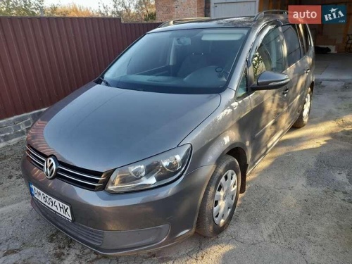 Volkswagen Touran 2011