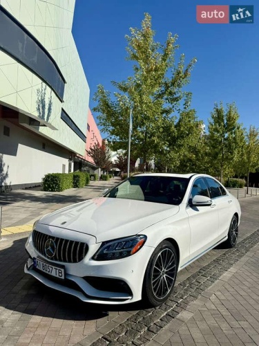 Mercedes-Benz C-Class 2021