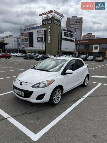 Mazda 2 2014