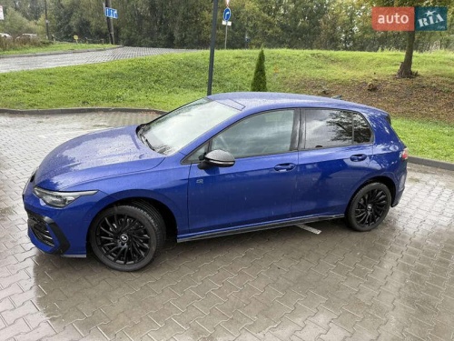 Volkswagen Golf 2025