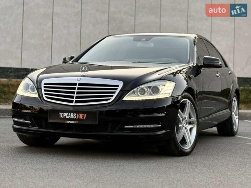Mercedes-Benz S-Class 2012