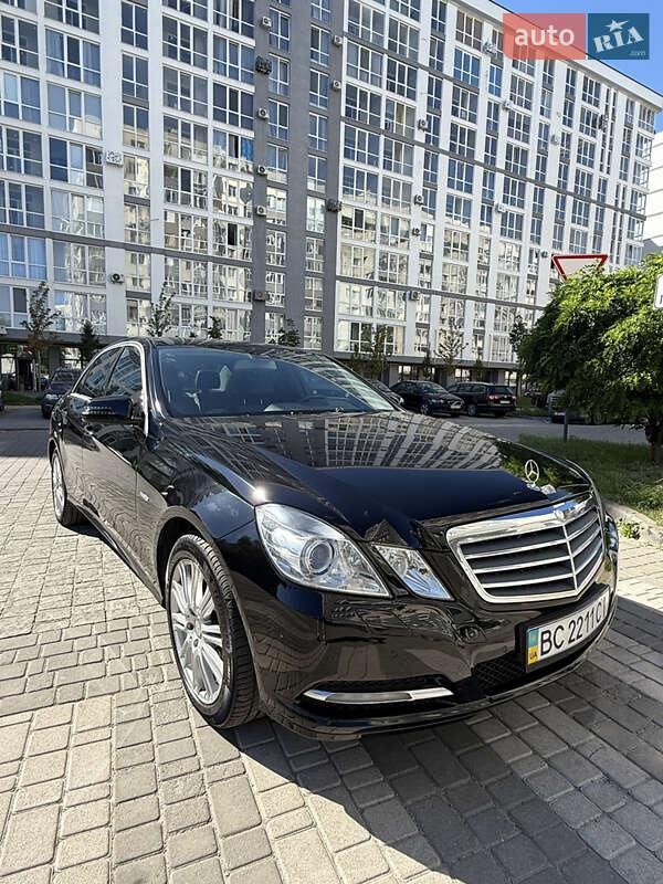 Mercedes-Benz E-Class 2011