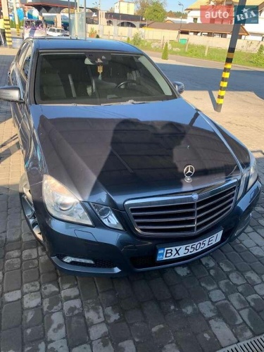 Mercedes-Benz E-Class 2009