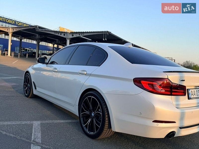 BMW 5 Series 2019