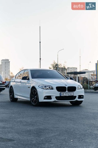 BMW 5 Series 2012