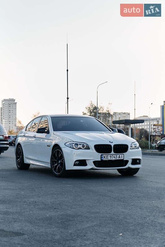 BMW 5 Series 2012