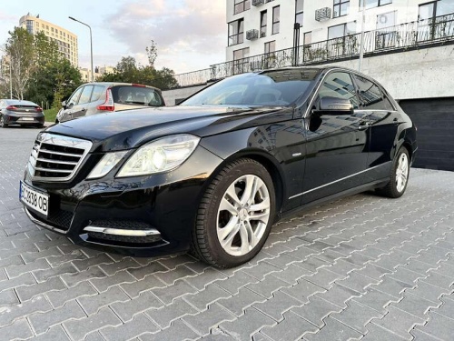 Mercedes-Benz E-Class 2012