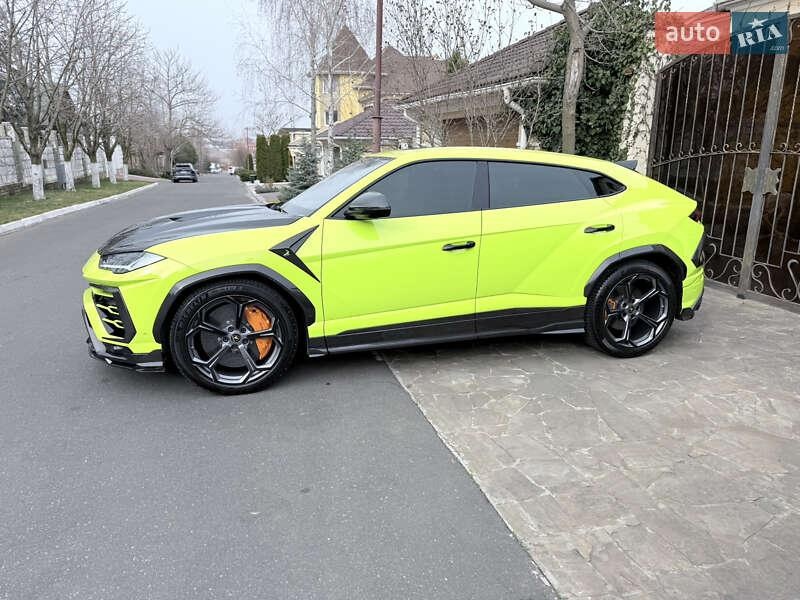 Lamborghini Urus 2020