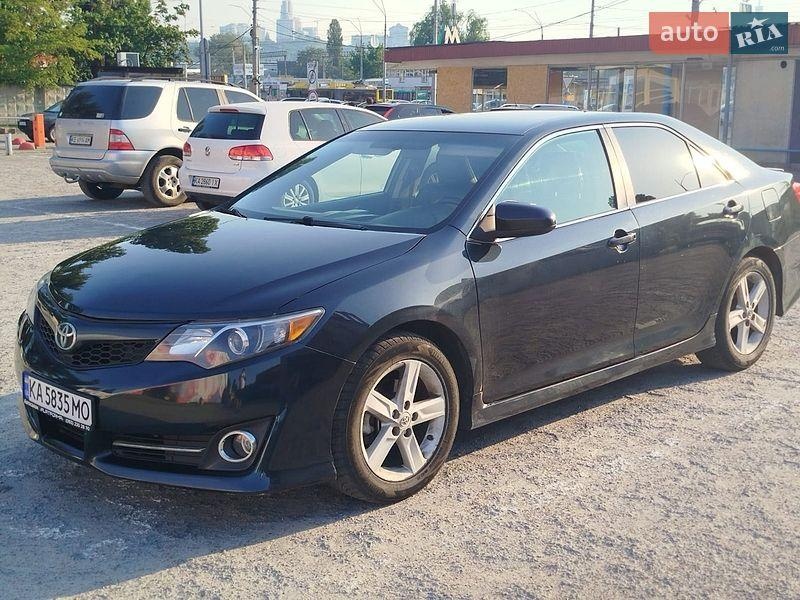 Toyota Camry 2012