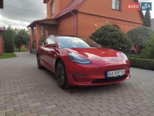 Tesla Model 3 2018
