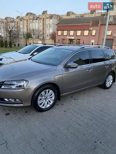 Volkswagen Passat 2011