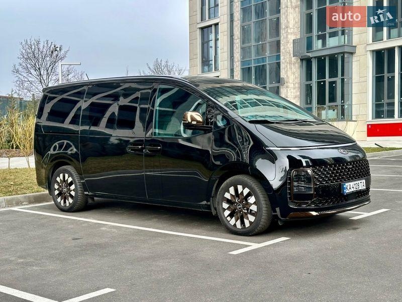 Hyundai Staria 2023