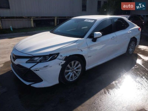 Toyota Camry 2018