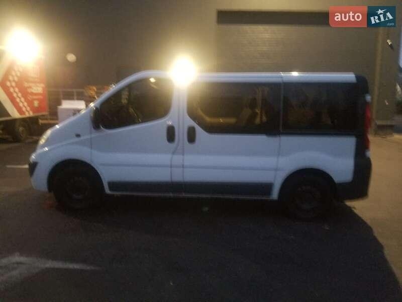 Opel Vivaro 2011