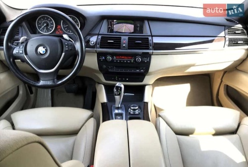 BMW X6 2011