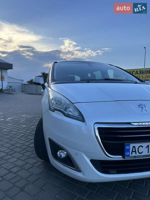 Peugeot 5008 2015