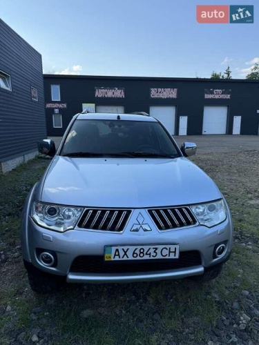 Mitsubishi Pajero Sport 2010