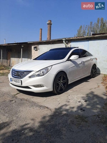 Hyundai Sonata 2010