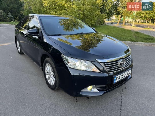 Toyota Camry 2014
