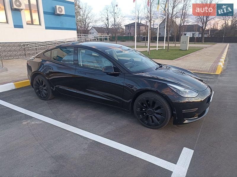 Tesla Model 3 2022