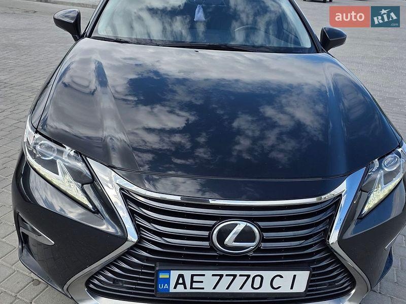 Lexus ES 2017
