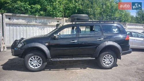 Mitsubishi Pajero Sport 2010