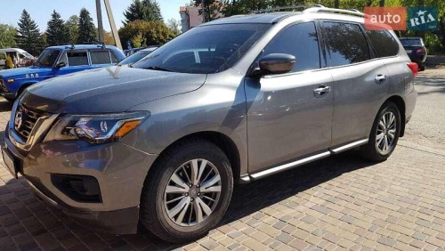 Nissan Pathfinder 2018