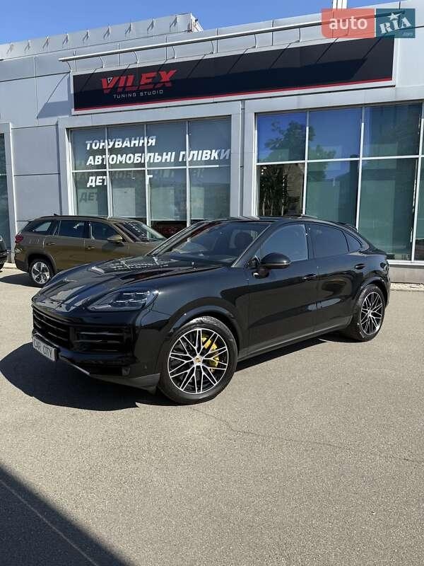 Porsche Cayenne Coupe 2024