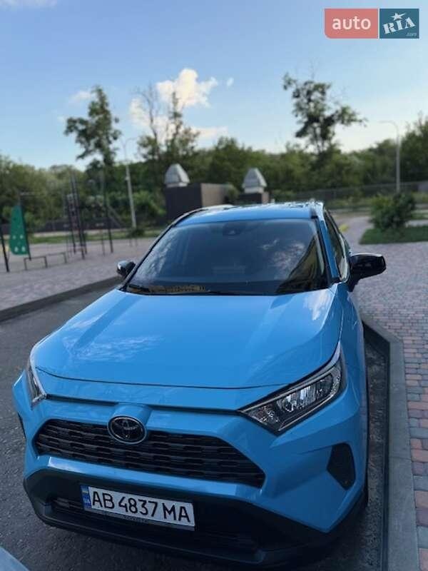 Toyota RAV4 2021