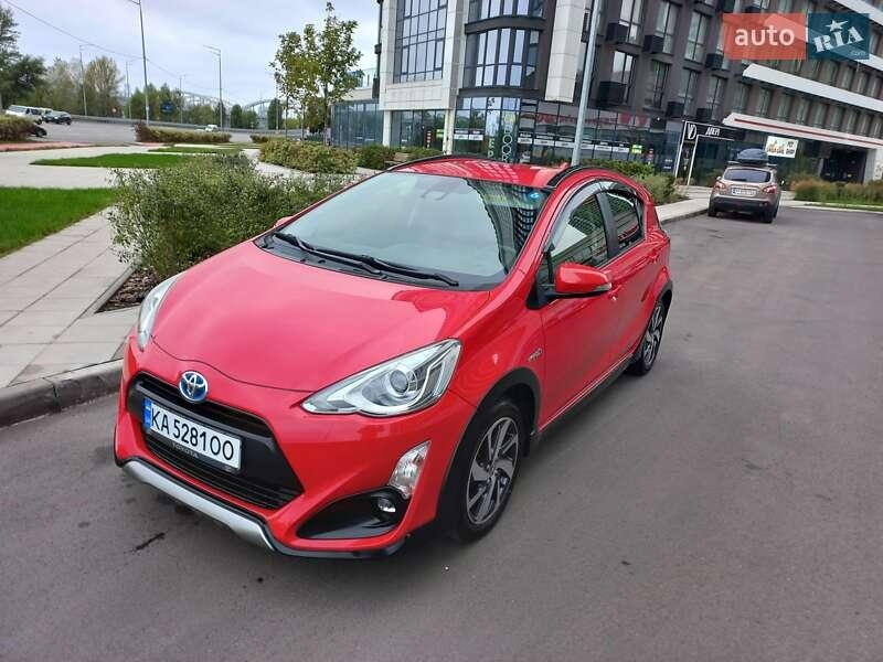 Toyota Aqua 2015