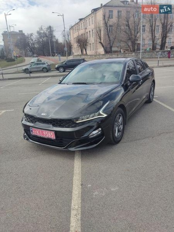 Kia K5 2021