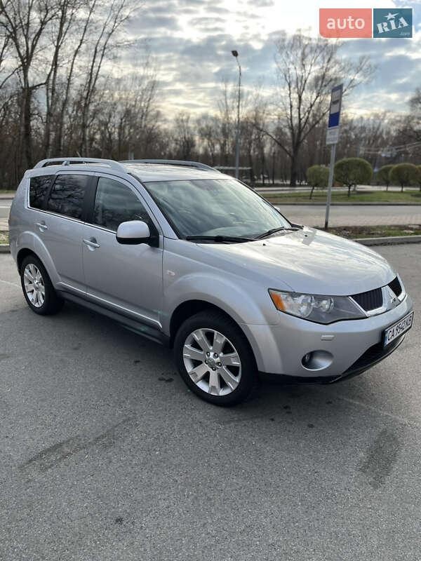 Mitsubishi Outlander 2008