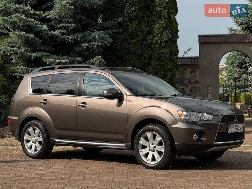 Mitsubishi Outlander 2010