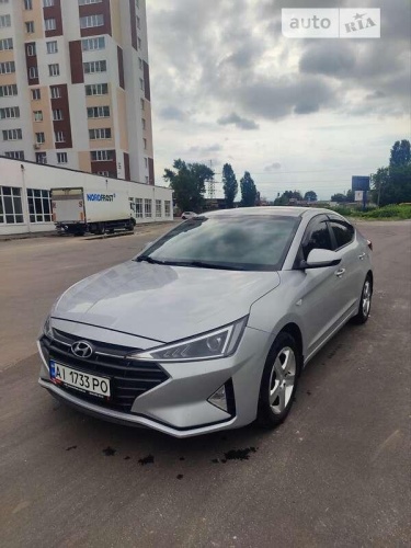 Hyundai Elantra 2019