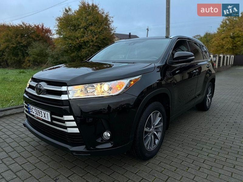 Toyota Highlander 2019