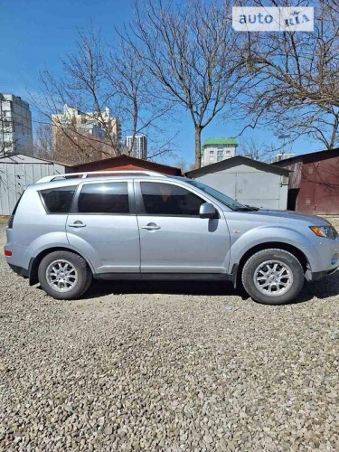 Mitsubishi Outlander 2008