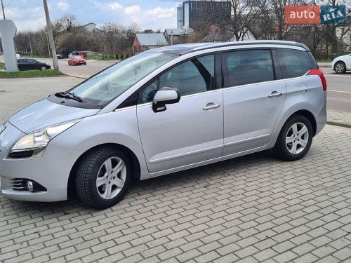 Peugeot 5008 2010