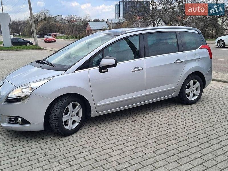 Peugeot 5008 2010