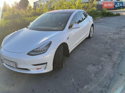 Tesla Model 3 2018